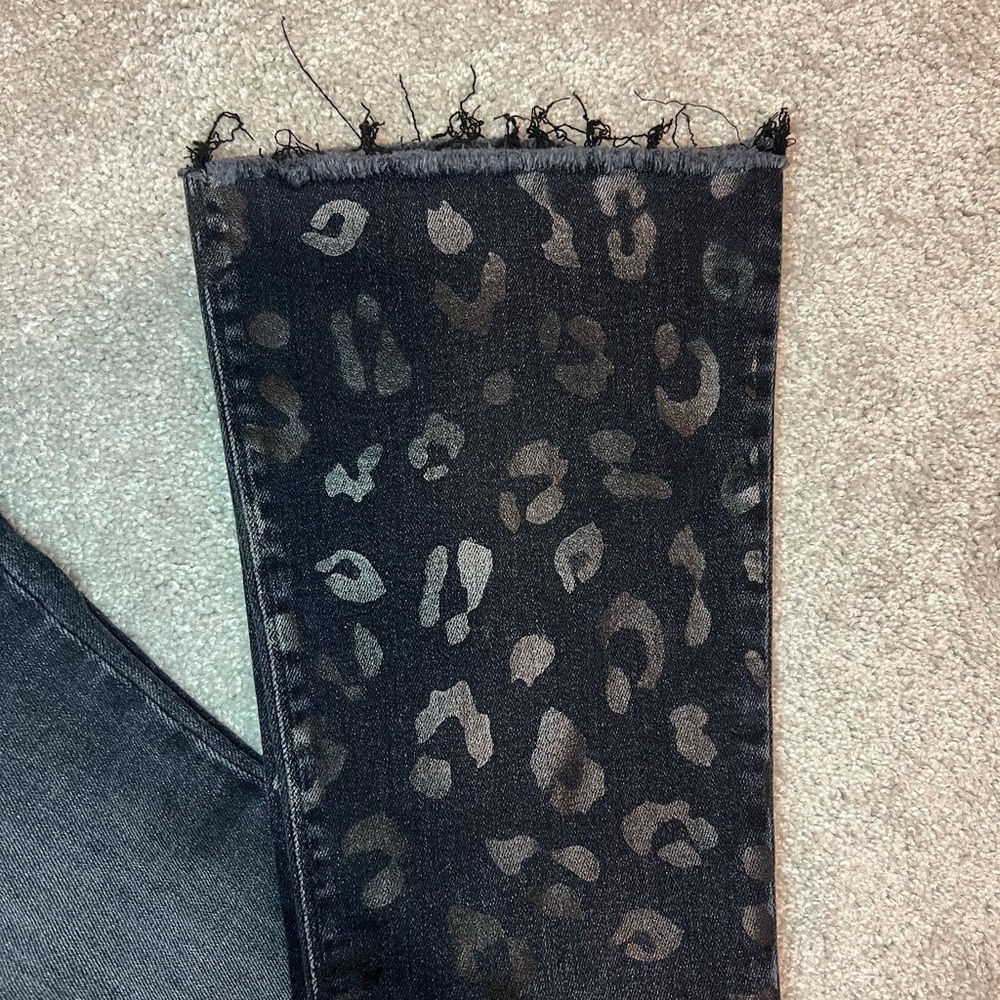 Black Orchid Chrissy Kick Black Leopard Women's Flare Jeans - Picture 3 of 4
